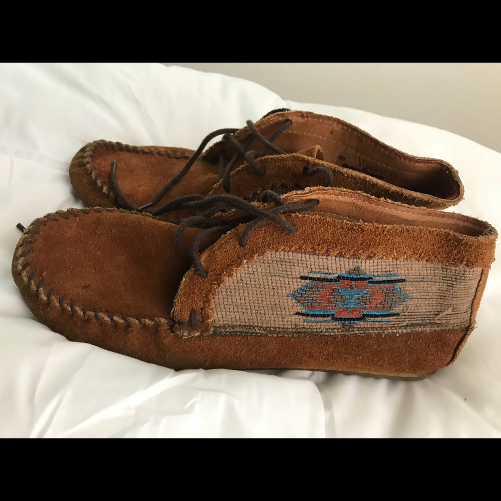 Moccasin low top